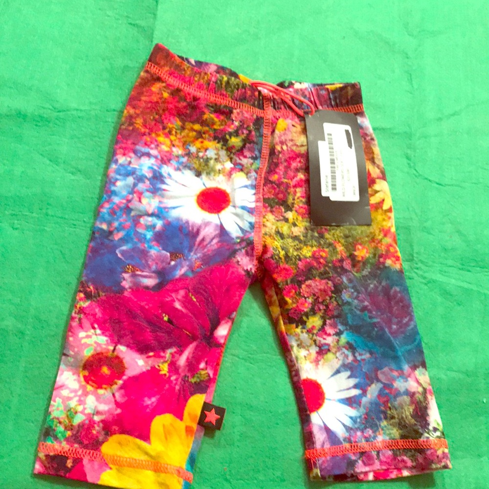 **SOLD** Molo stretch leggings 6M (62) NWT